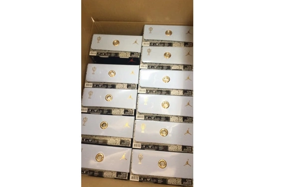 BLUE AIR CI1899-400 TROPHY X 5 ROOM JORDAN CI1899-400 JSP ICE 0406